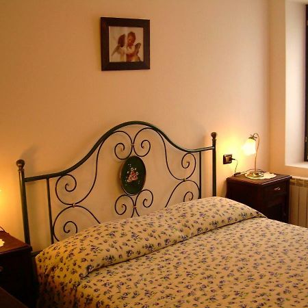 Residenza Antica Corte Villa Picta Buglio in Monte ภายนอก รูปภาพ