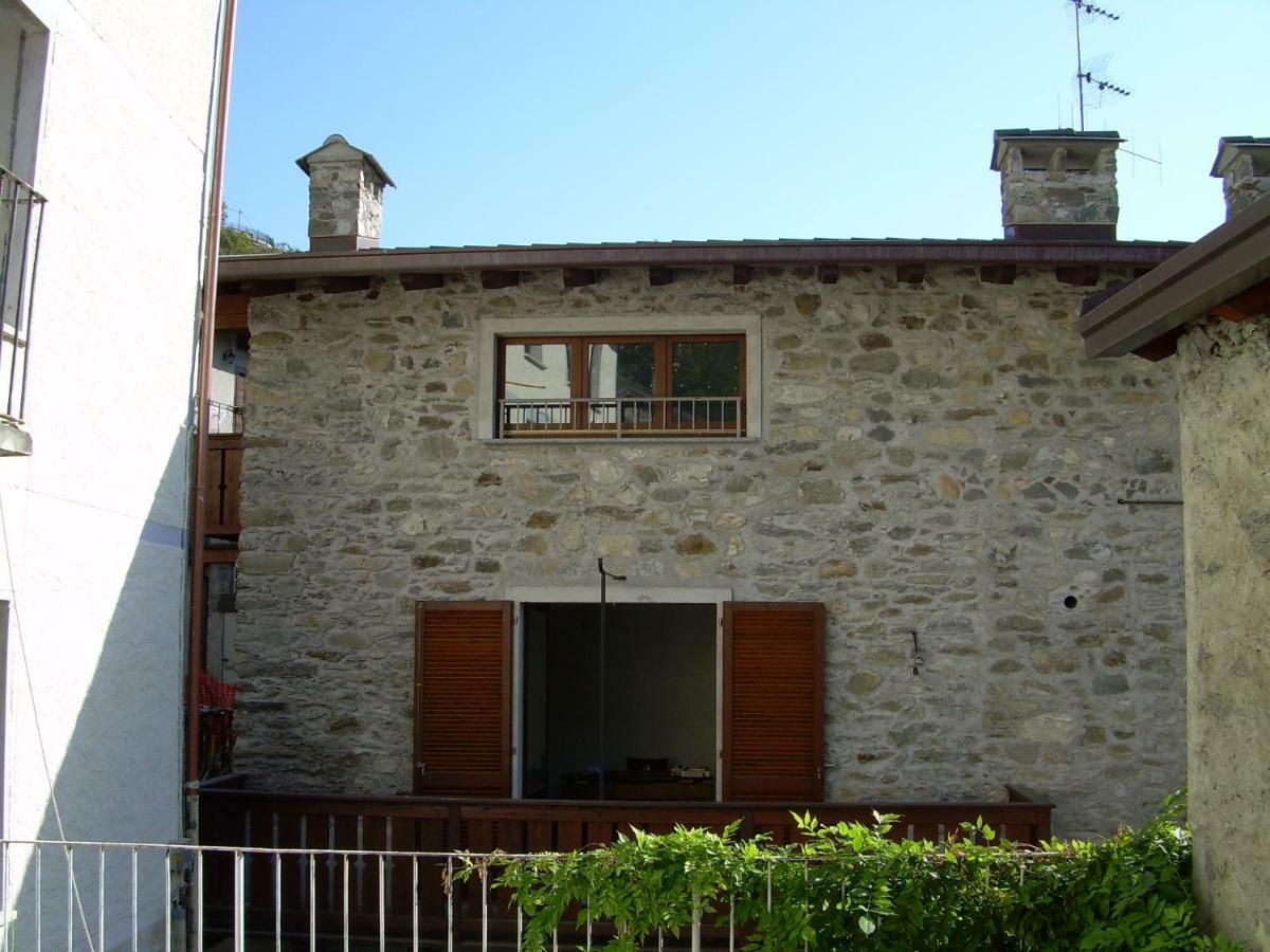 Residenza Antica Corte Villa Picta Buglio in Monte ภายนอก รูปภาพ